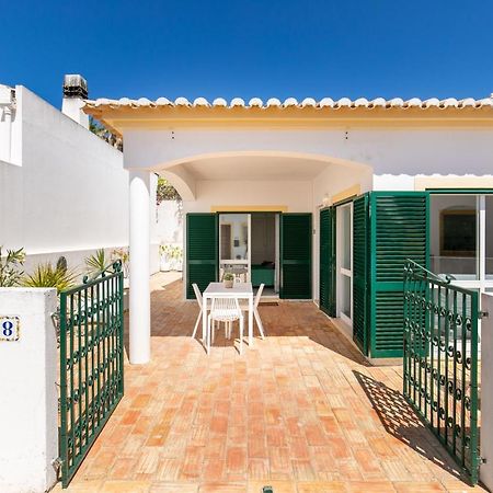 Cozy And Sunny Villa Just Some Steps From The Sea Luz Extérieur photo